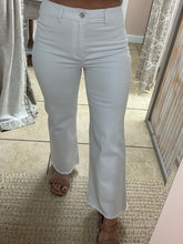 Load image into Gallery viewer, Wide Straight Cut Denim